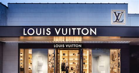 chicago louis vuitton store|where to buy louis vuitton.